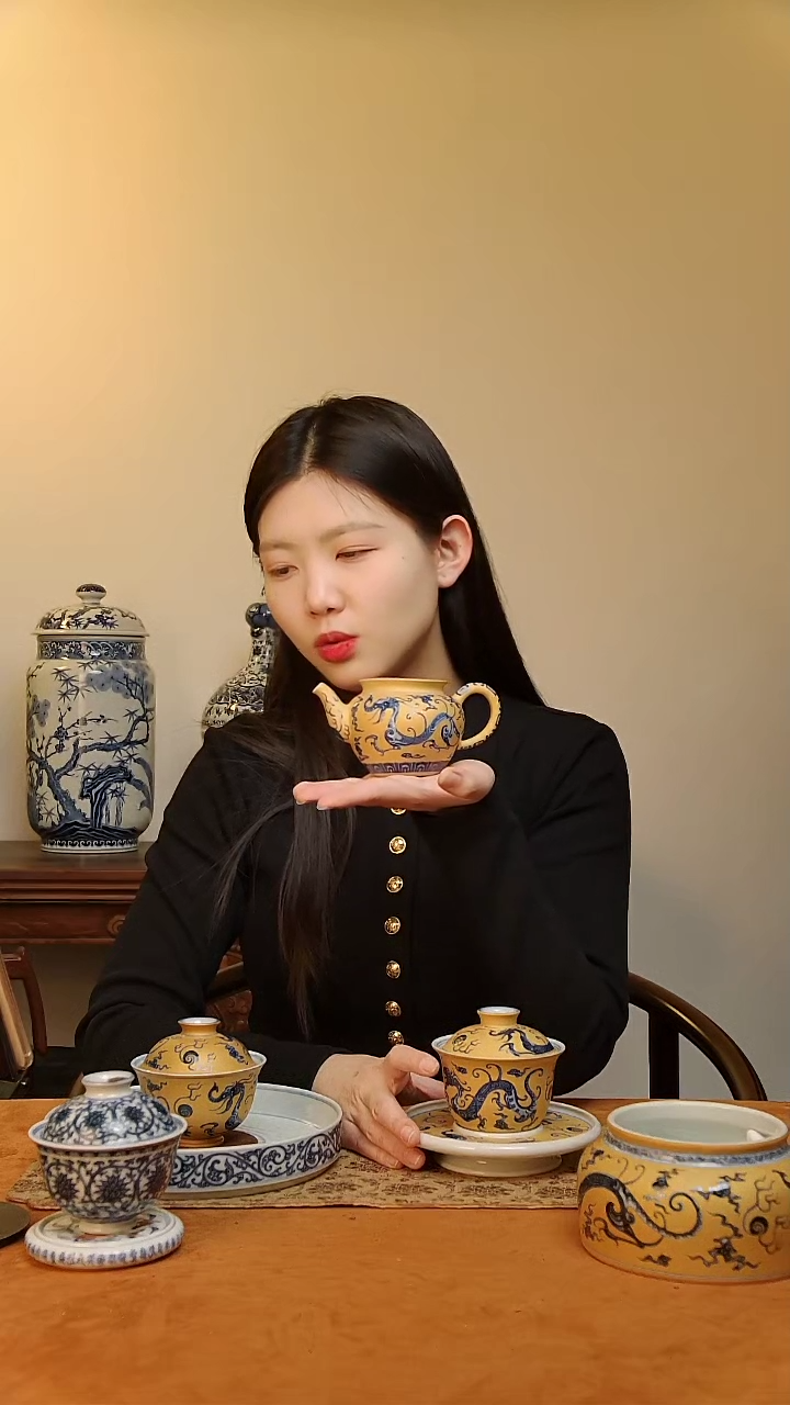 【闪购商品】快雪时晴金地龙纹公道杯