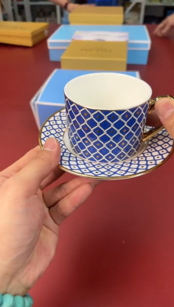 【闪购商品】瓷片新号开播全场漏@@H1841