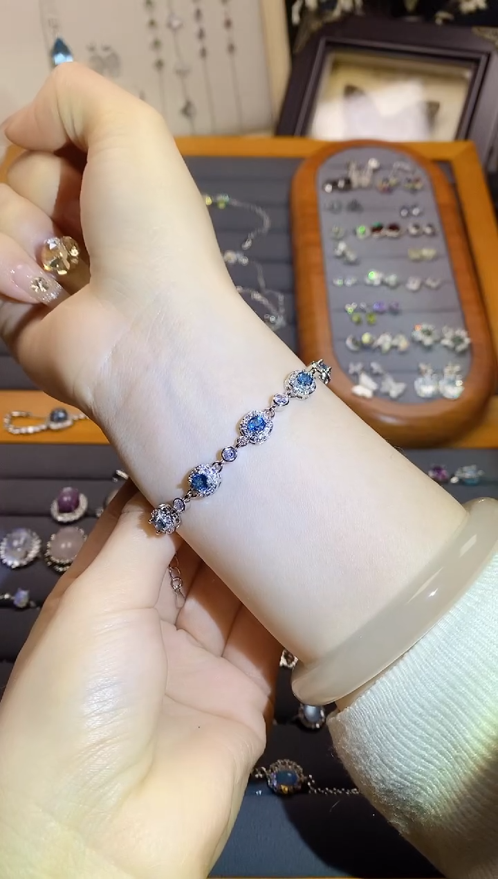 【闪购商品】水晶手链银S925镶嵌A13   