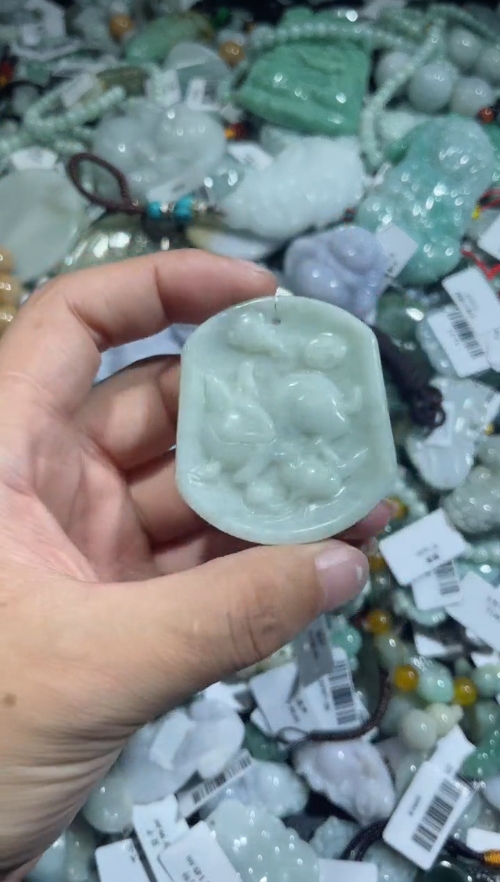 【闪购商品】翡翠颈饰未镶嵌00016534