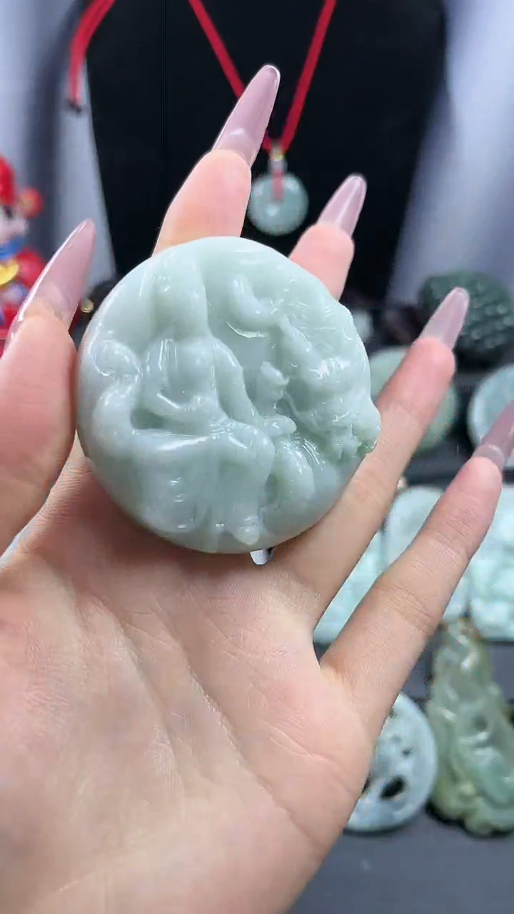 【闪购商品】翡翠颈饰未镶嵌御龙观音