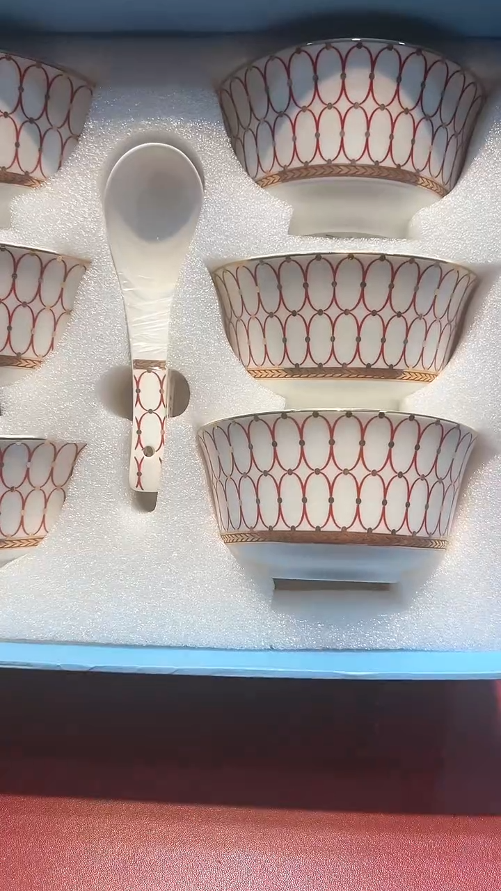 【闪购商品】瓷片锅碗瓢盆一件不剩