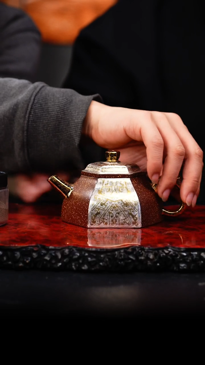 【闪购商品】紫砂茶壶77 六方汉风（金银）,WJ,////