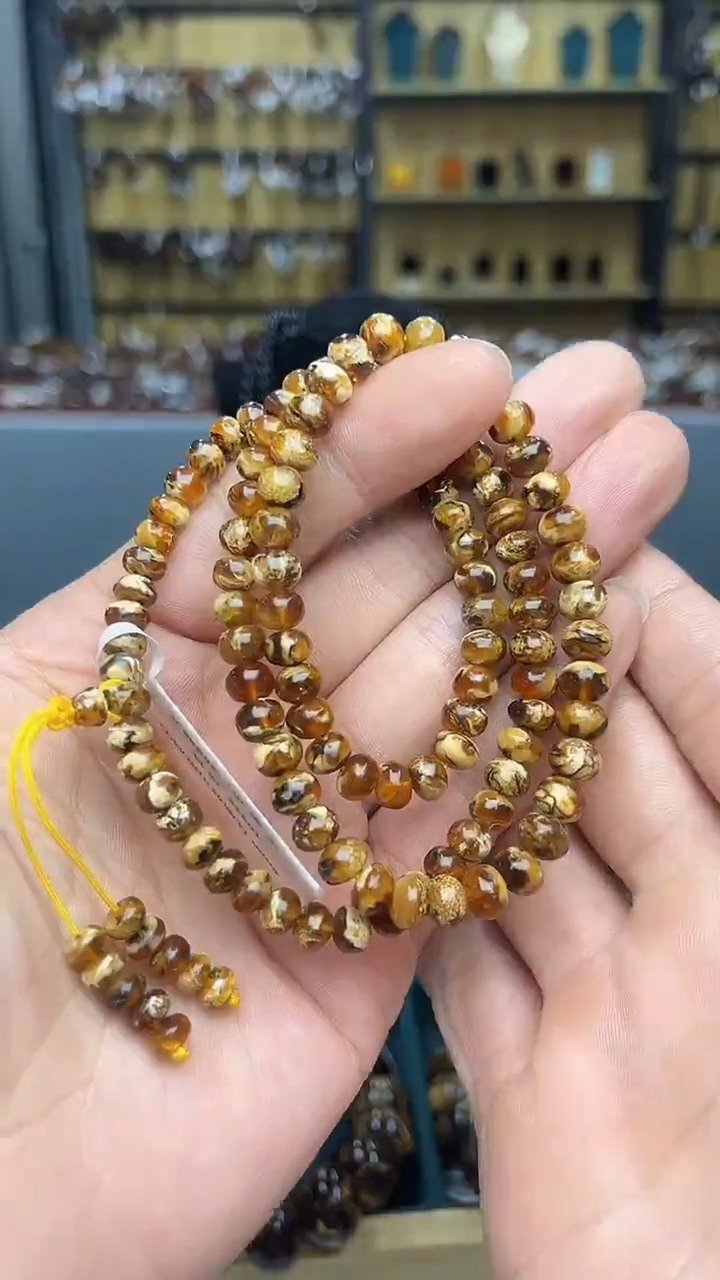 裸石琥珀未镶嵌抚顺琥珀6+溶洞多样性发其一