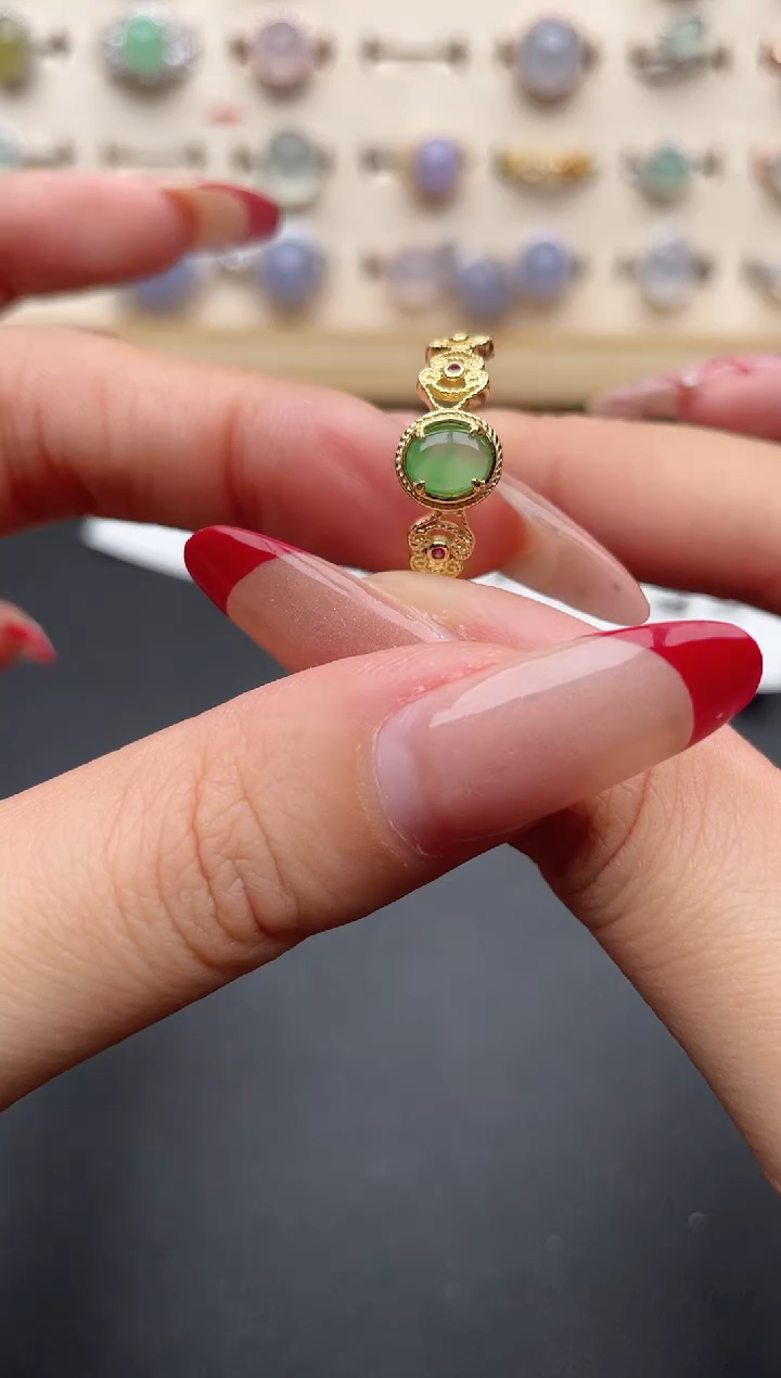 【闪购商品】翡翠戒指银S925镶嵌一物一证一礼盒