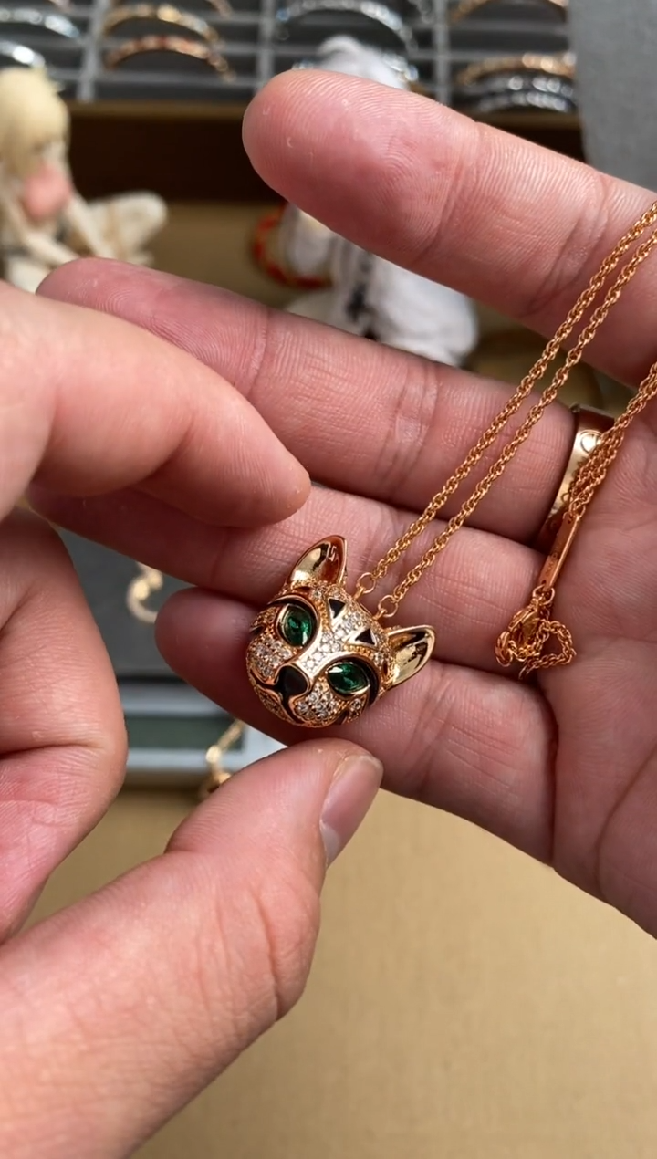 瓷片L***?小舅子的后花园