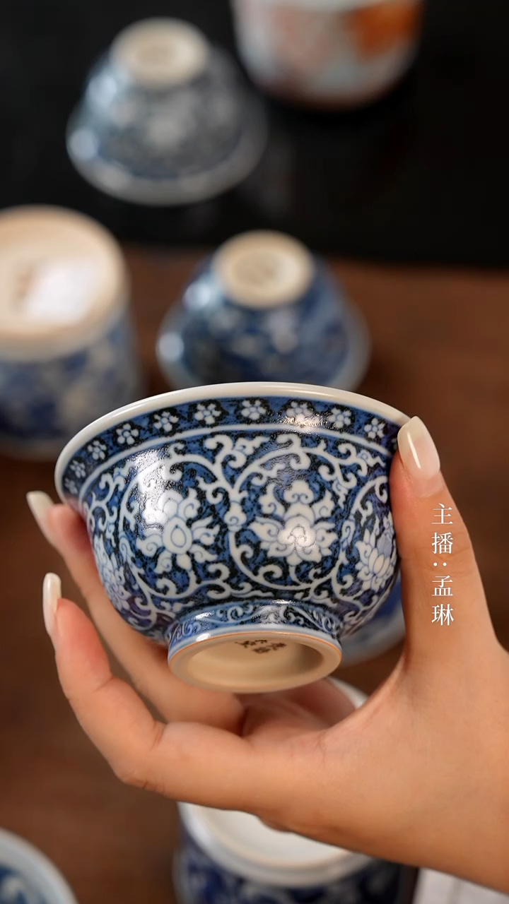 手工瓷器，每只不同