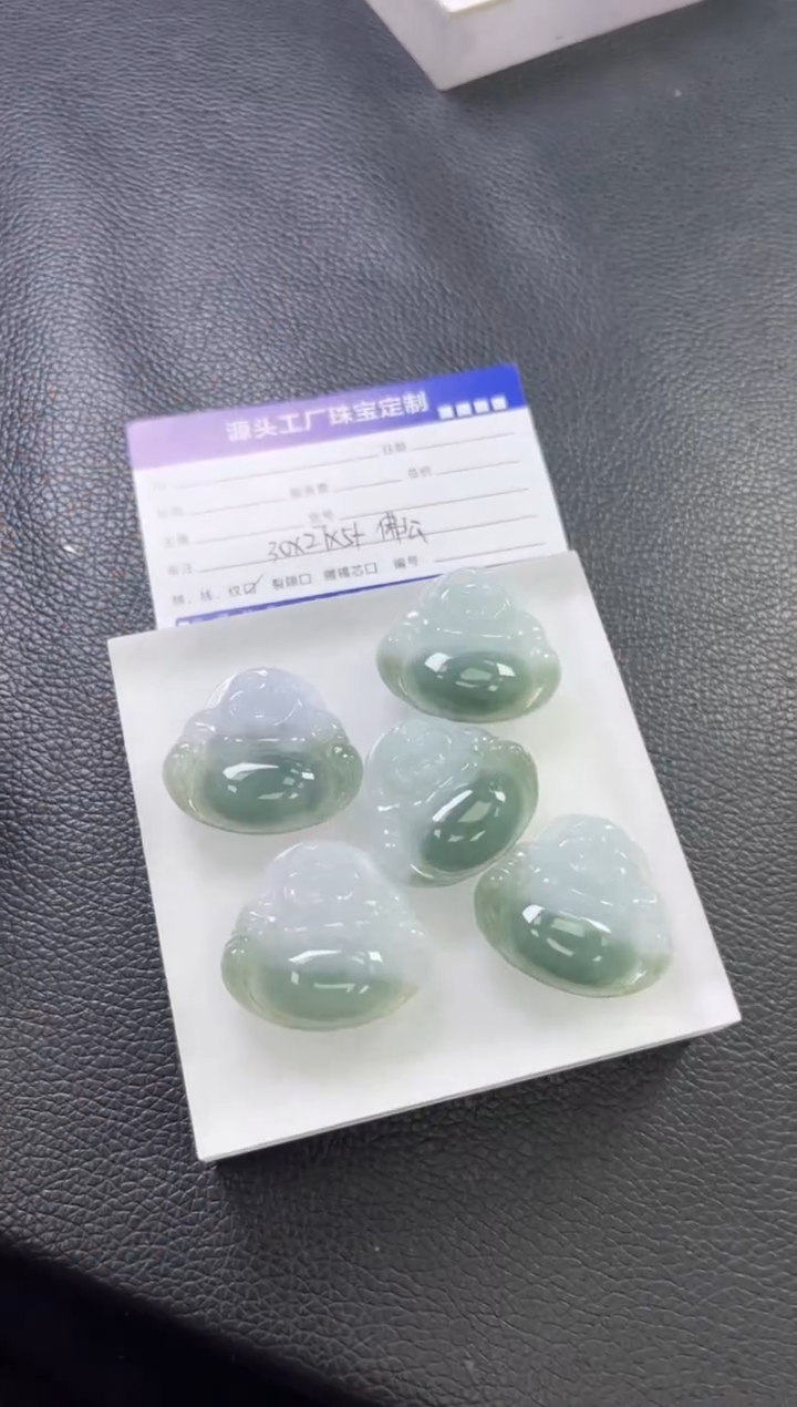 【闪购商品】翡翠颈饰未镶嵌佛公多样性发一件