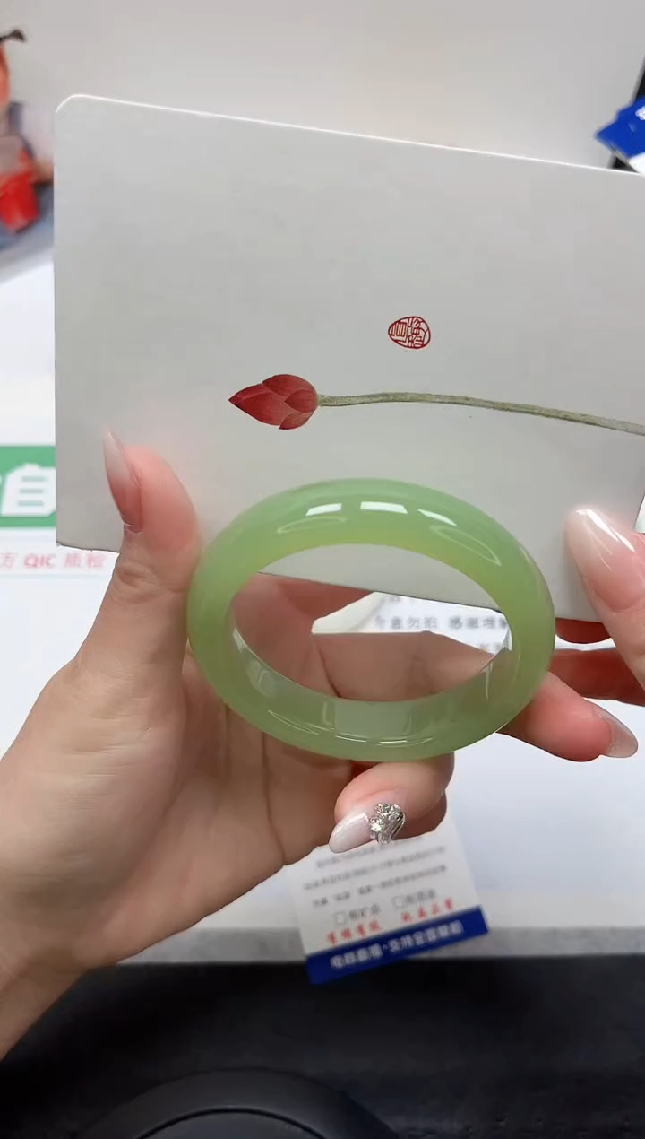 【闪购商品】石英质玉手镯未镶嵌20-55.5