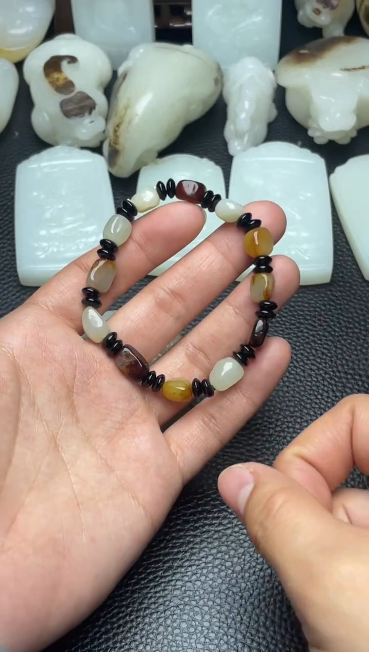 未镶嵌手链和田玉1