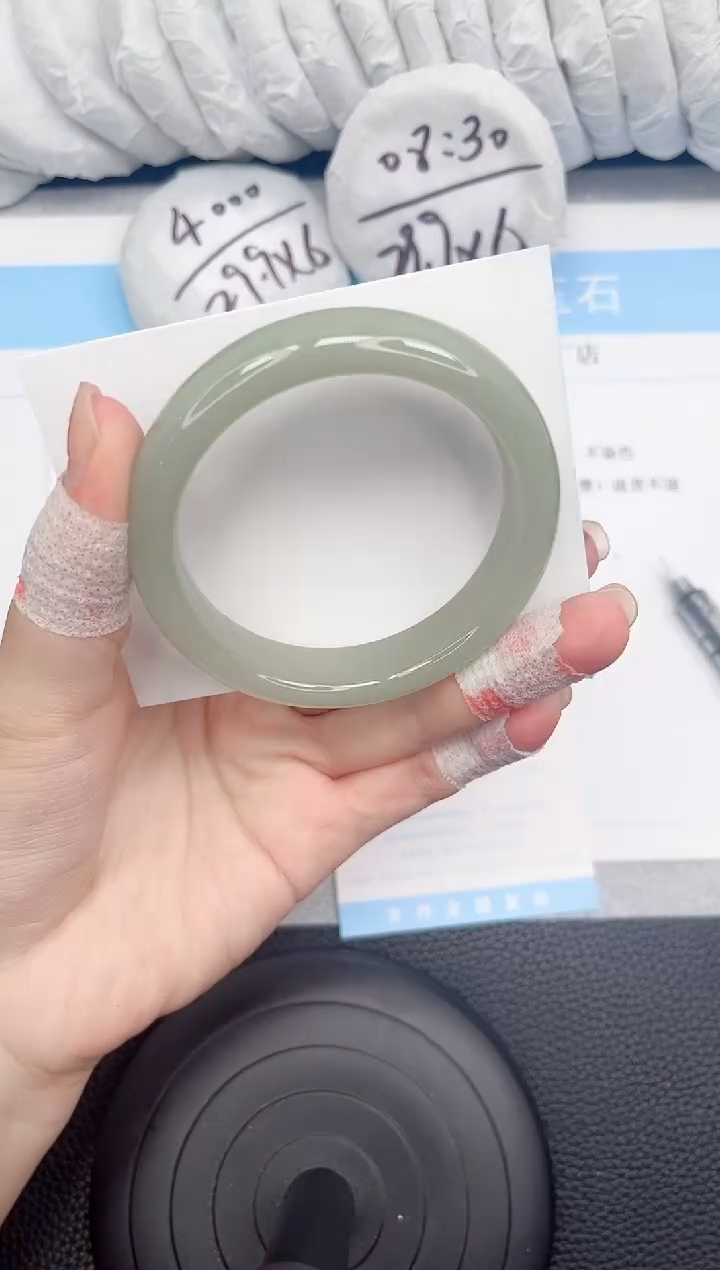 石英质玉手镯未镶嵌49-56.1