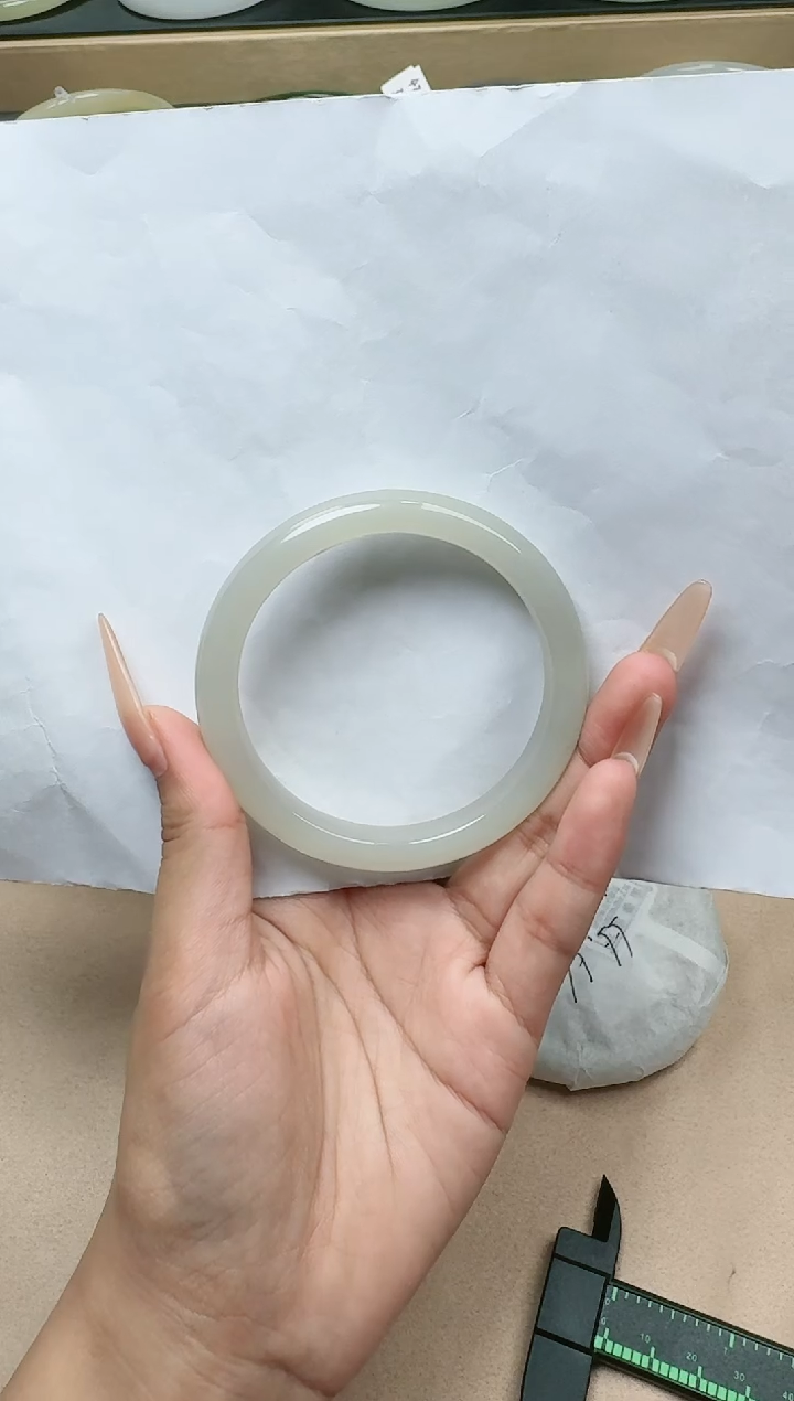 【闪购商品】和田玉手镯未镶嵌55/56圈口YY