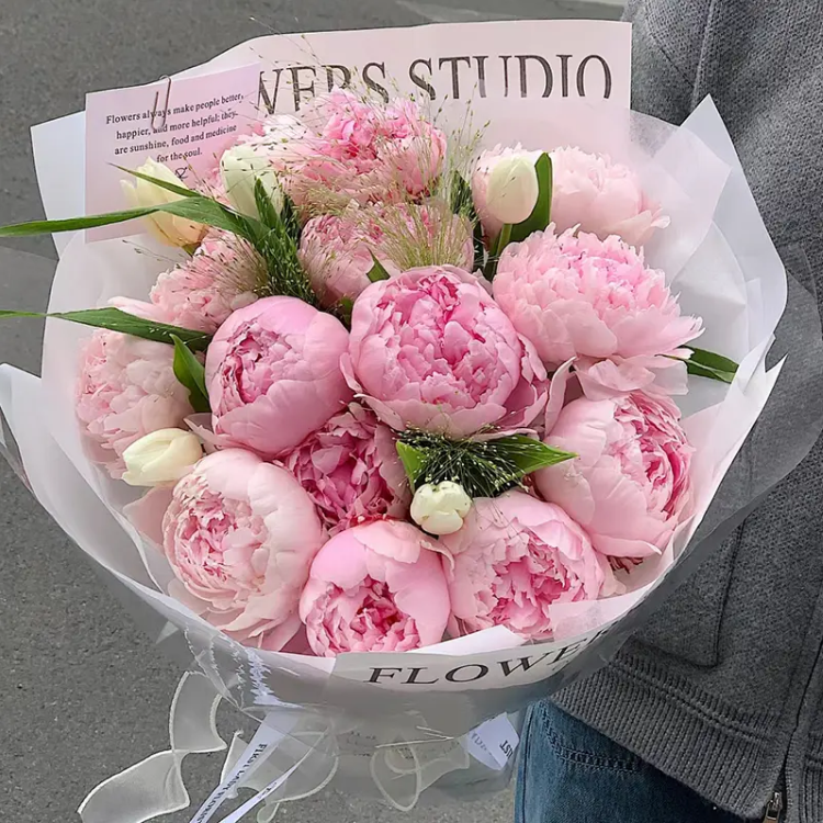 广州上海北京深圳杭州生日鲜花速递同城配送花芍药郁金香混搭花束