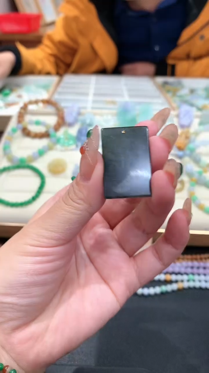 【闪购商品】定制翡翠未镶嵌翡翠