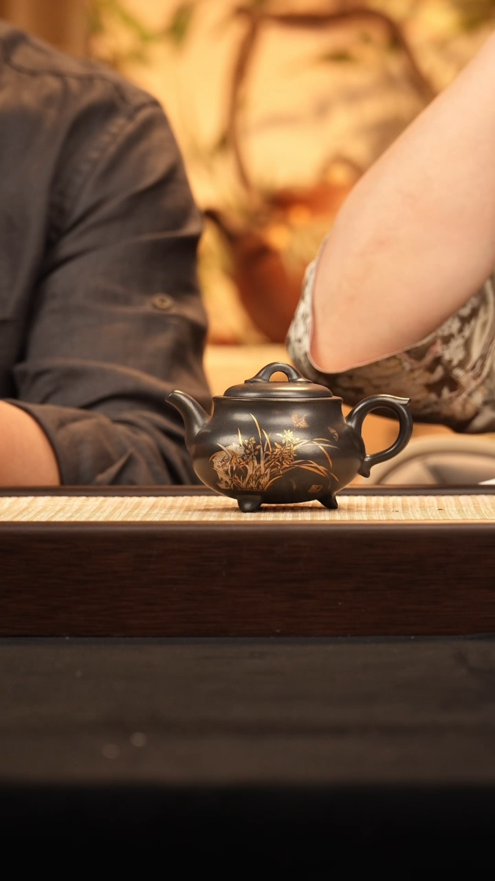 茶壶紫砂YHY 三足 古乌泥 150cc