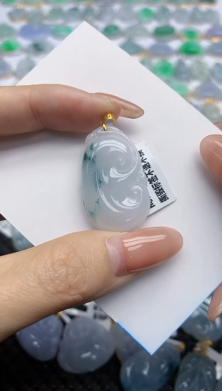 【闪购商品】翡翠挂件18K金镶嵌天然翡翠A货