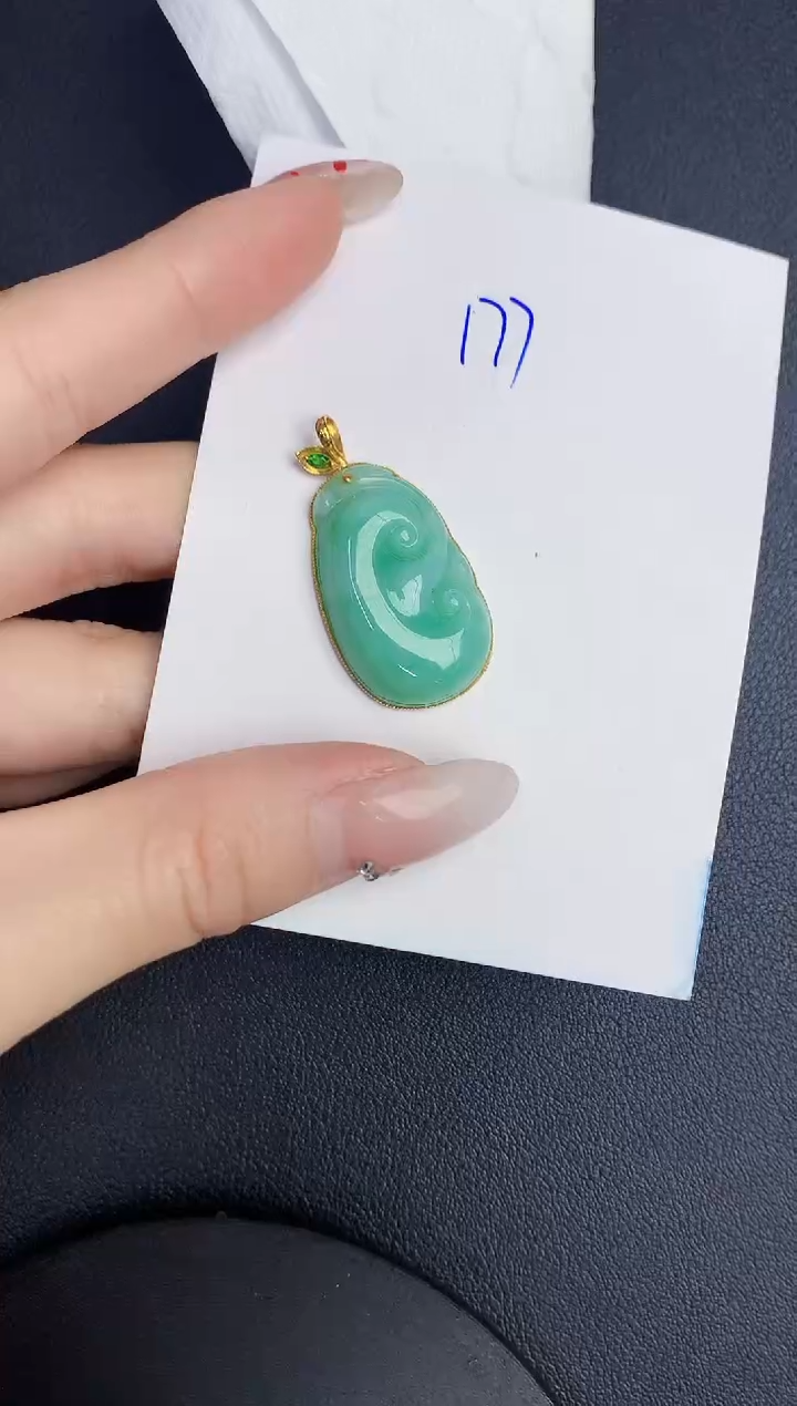 【闪购商品】翡翠颈饰18K金镶嵌00000000000