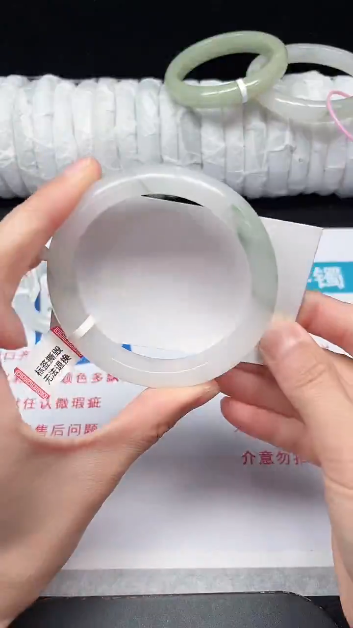 未镶嵌手镯石英质玉141-60/61
