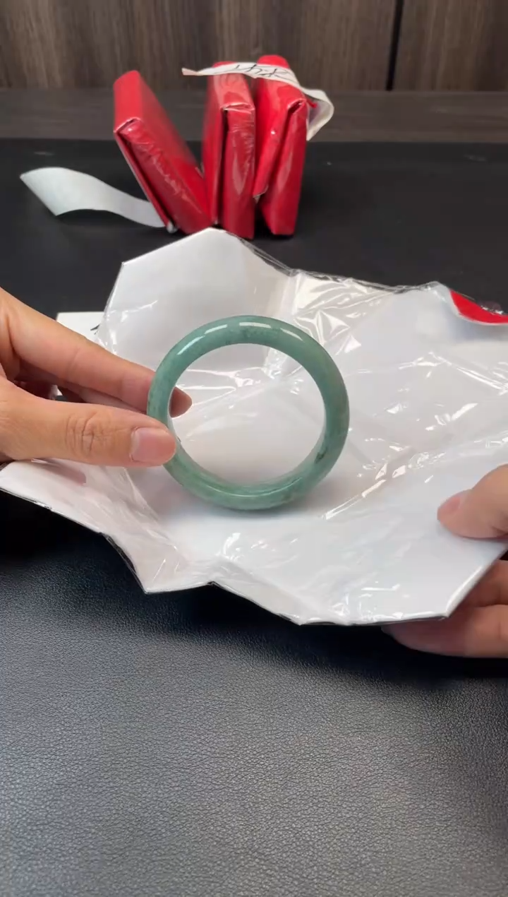 未镶嵌手镯翡翠667