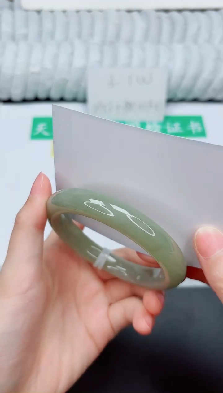 和田玉手镯未镶嵌79-61.3QS1