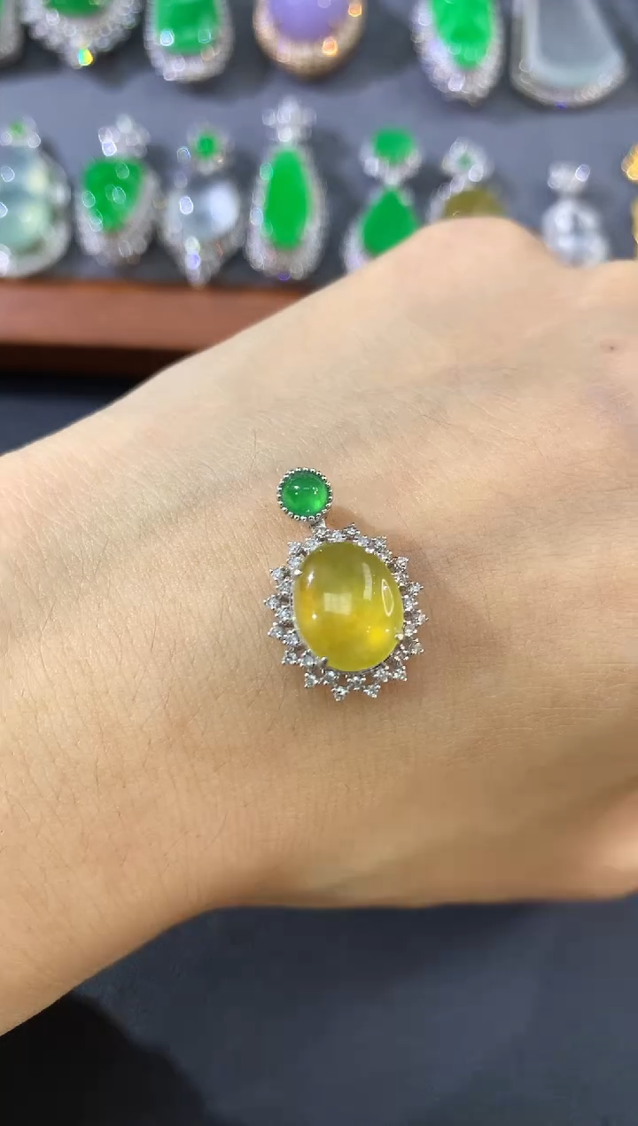 吊坠(不含链)18K金镶嵌翡翠b14