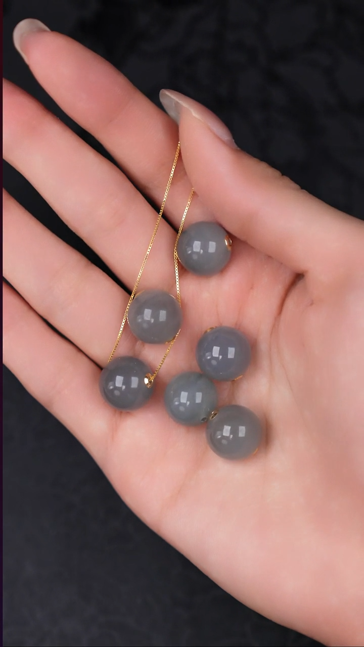 吊坠(赠链)18K金镶嵌和田玉 工厂抛货  不退不换 多样性发其1