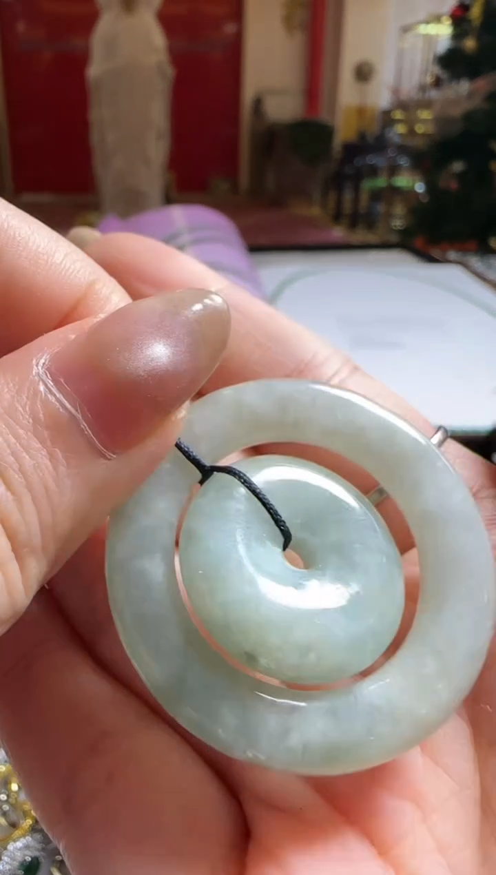 【闪购商品】翡翠吊坠(不含链)未镶嵌翡翠