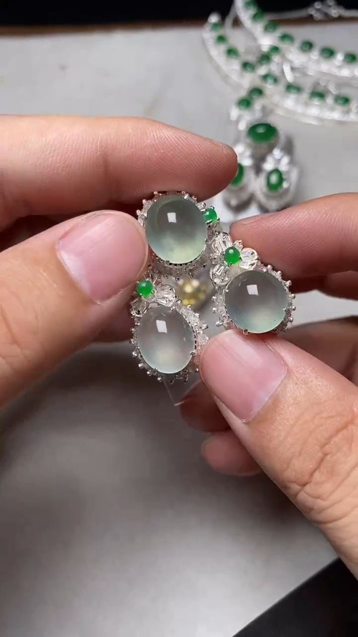 未镶嵌定制翡翠流*、天然缅甸翡翠A货