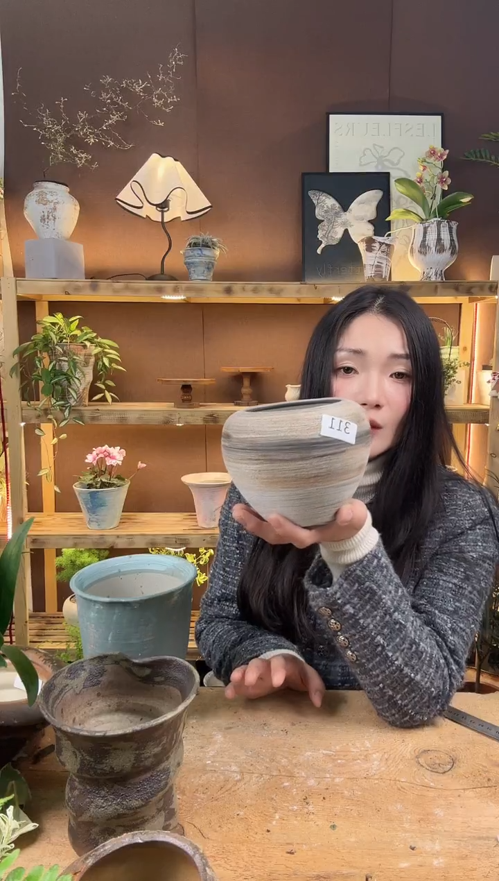 无花朵编号  311  景德镇手工手绘花盆 