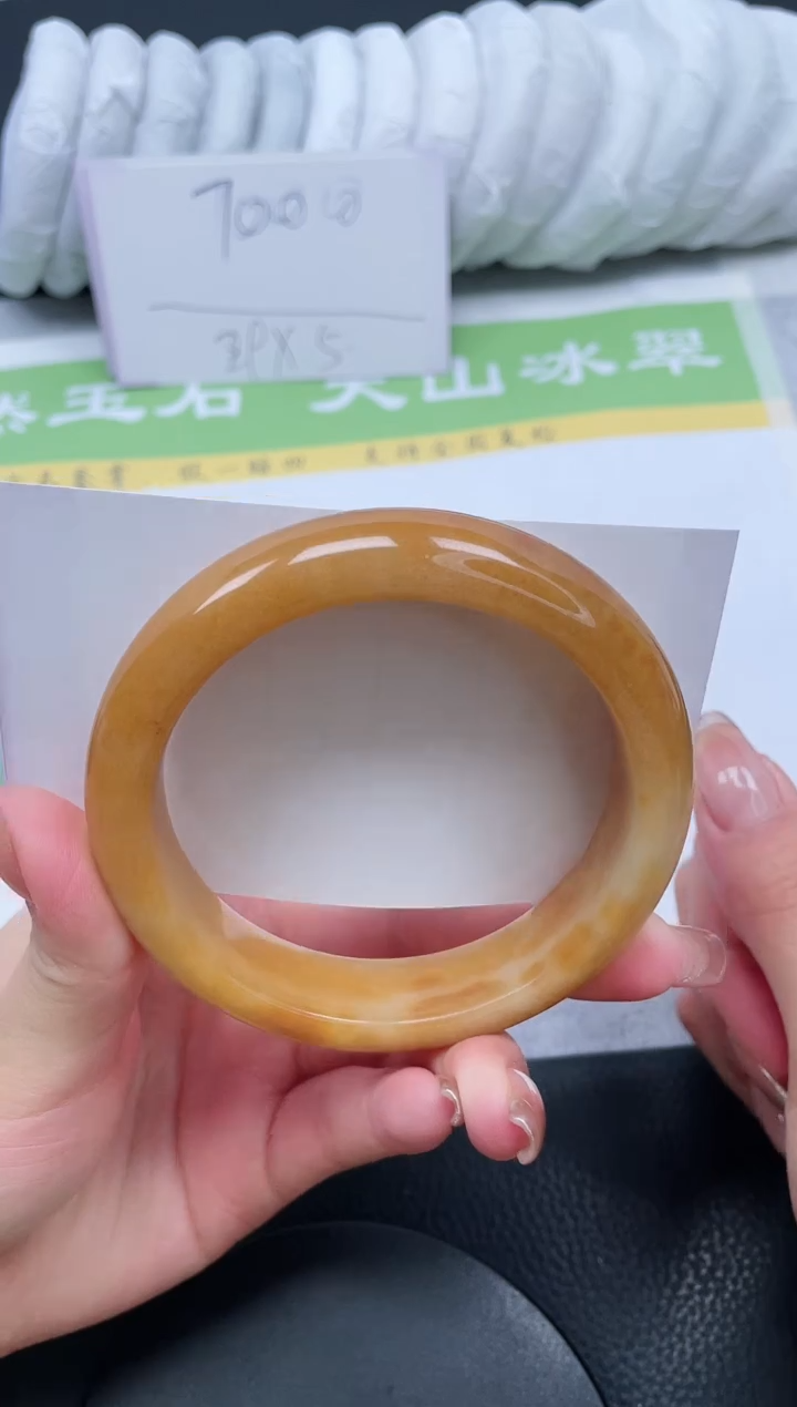 【闪购商品】石英质玉手镯未镶嵌A50-62+