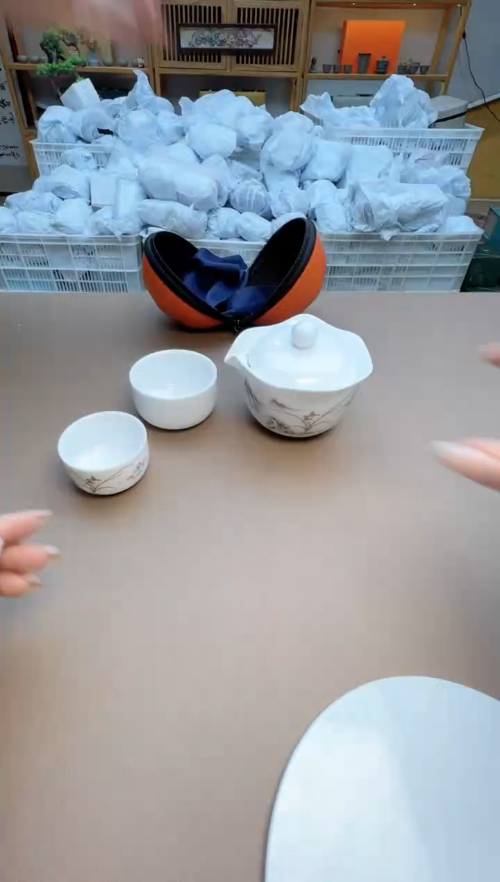 【闪购商品】摆件瓷制品S1111111111111