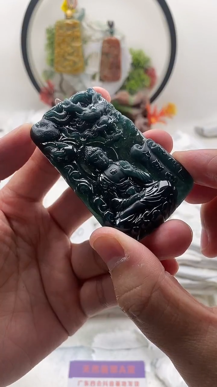 颈饰未镶嵌翡翠阿弥陀佛