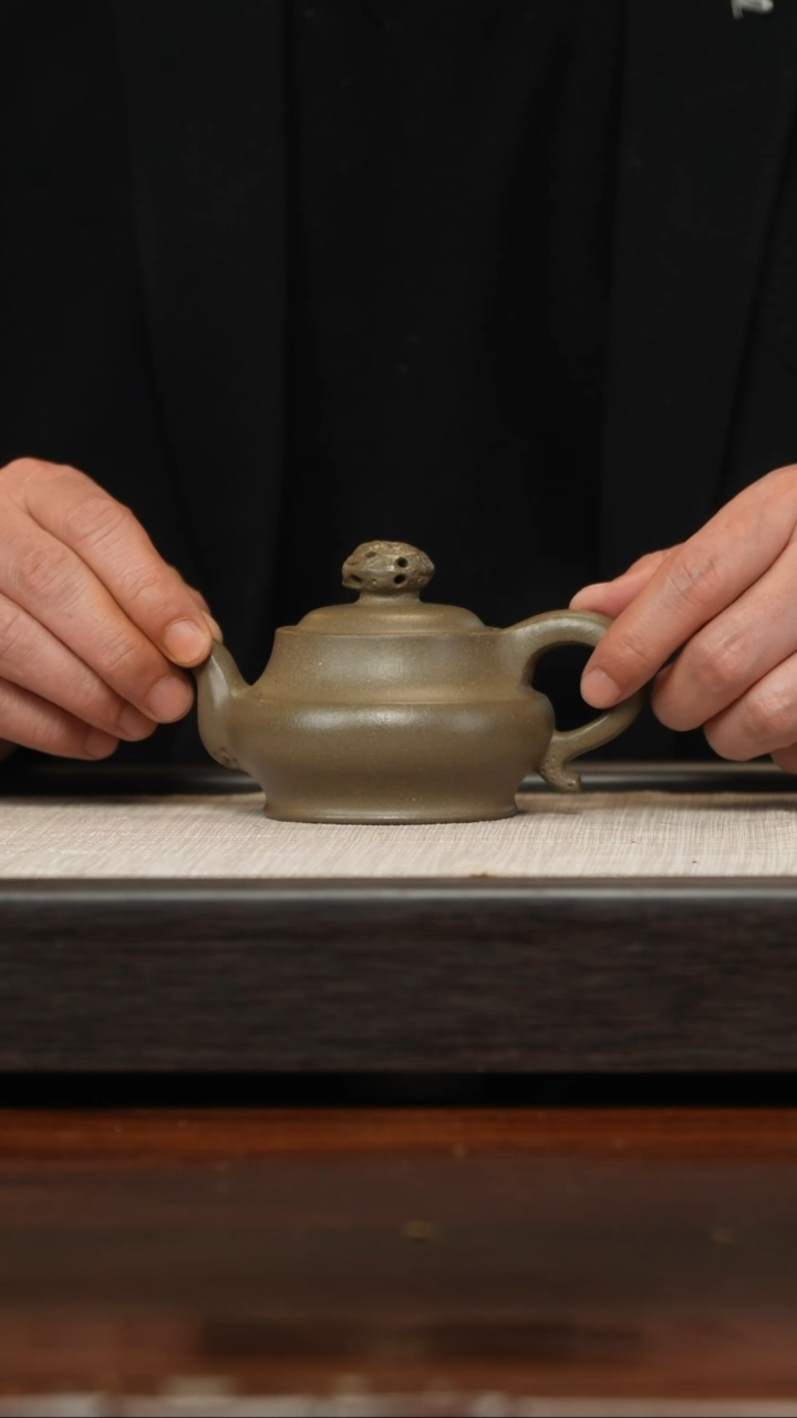 【闪购商品】紫砂茶壶蟹壳青手磨料乾坤