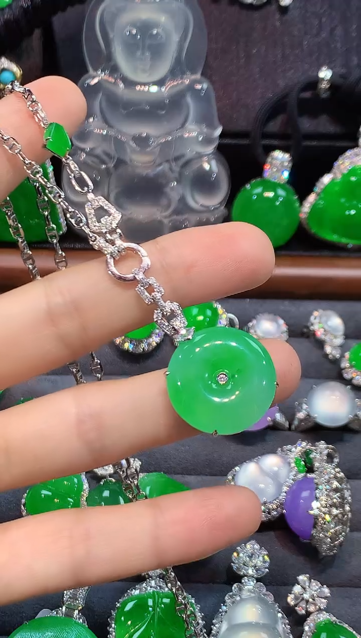 项链18K金镶嵌翡翠套链