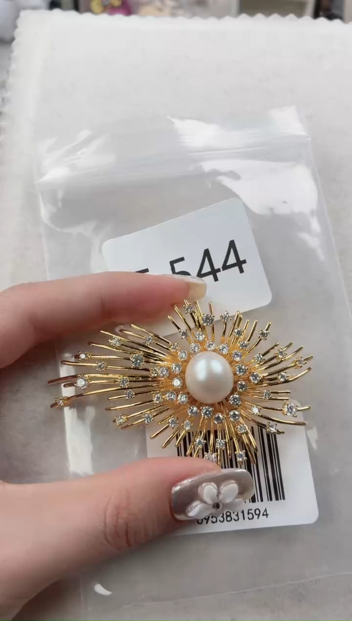 未镶嵌胸针海水珍珠E544