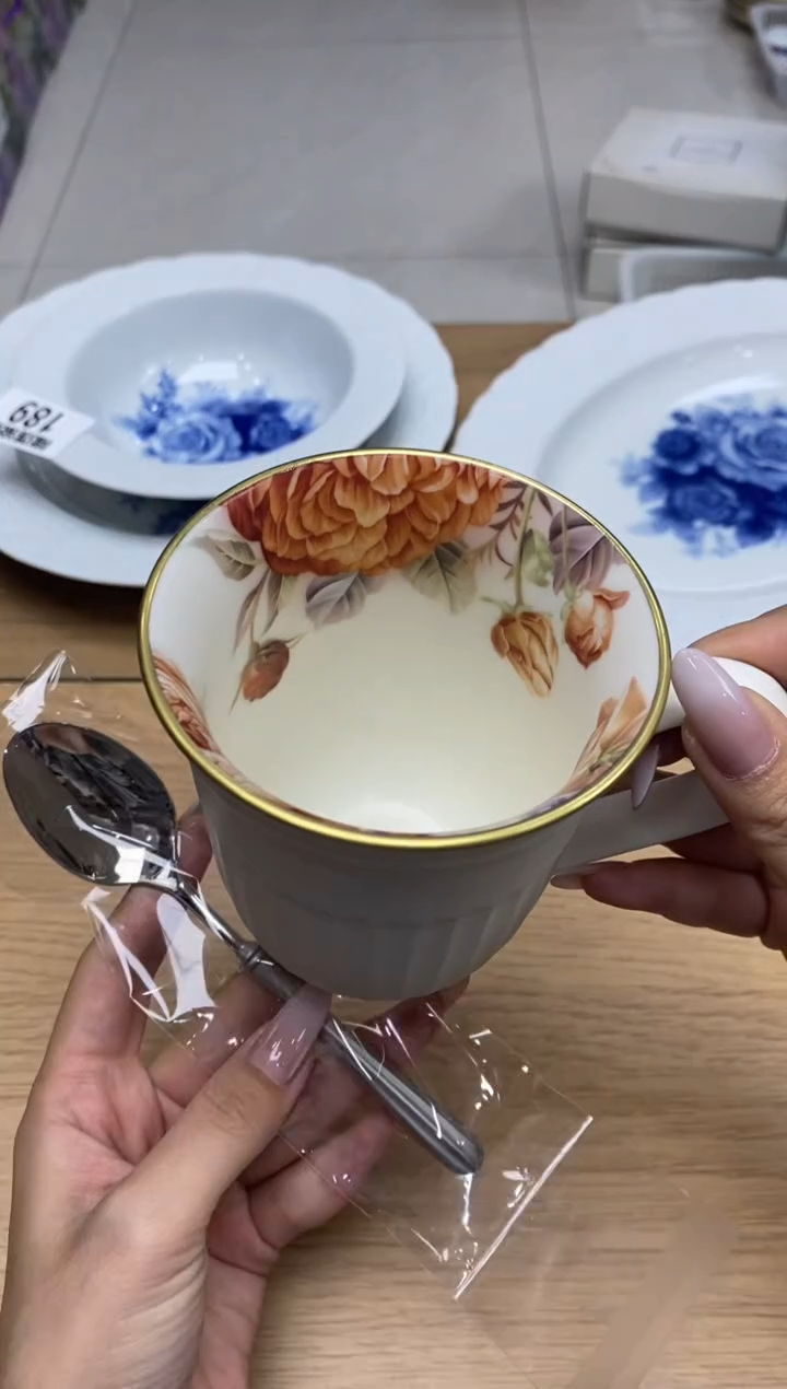 瓷片幸**乐隆莲全球选好物精选