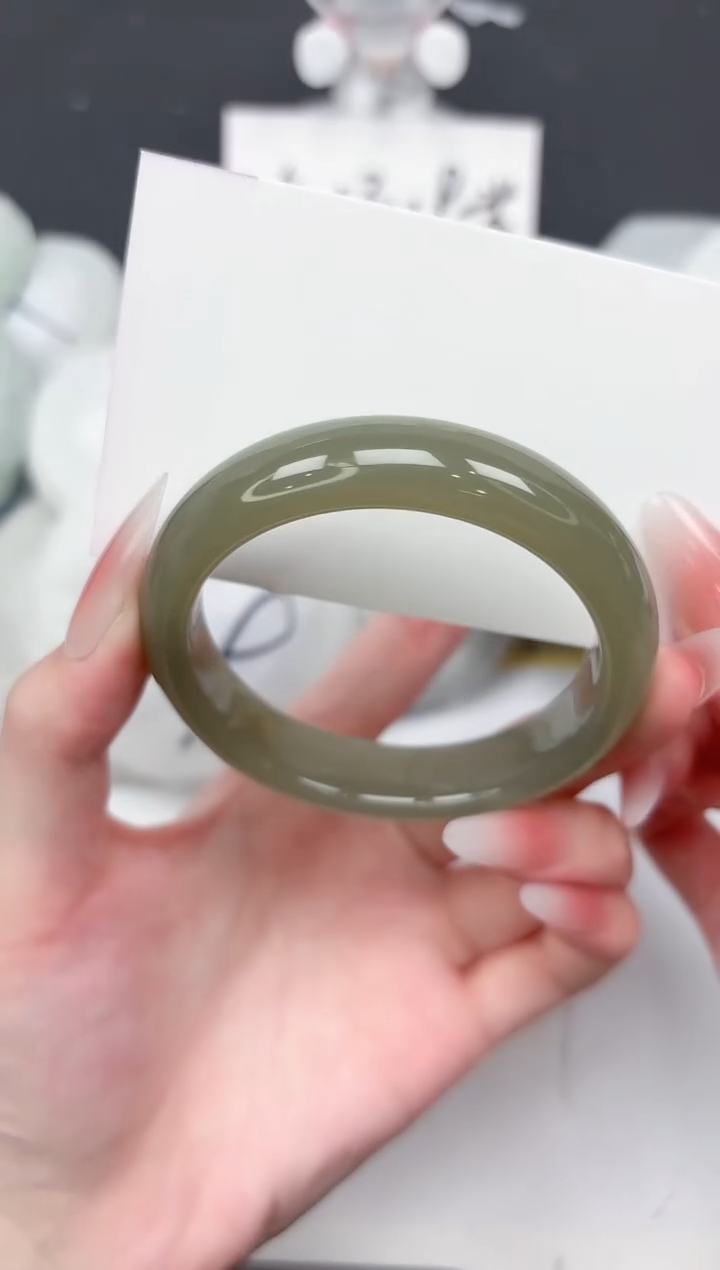 未镶嵌手镯石英质玉131-55.1