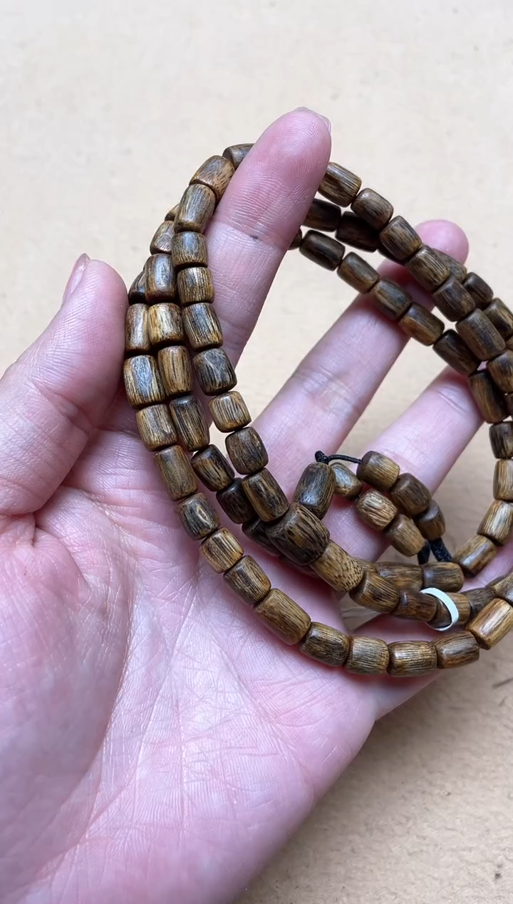 【闪购商品】沉香手串海南棋楠红金猊随型多圈多样性发其一