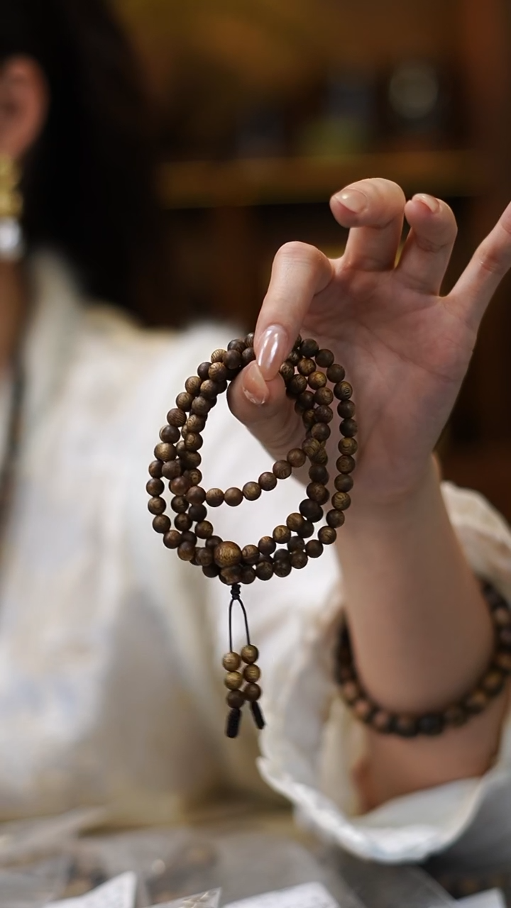 沉香手串千里香06圆珠多圈 10克+多样性发一