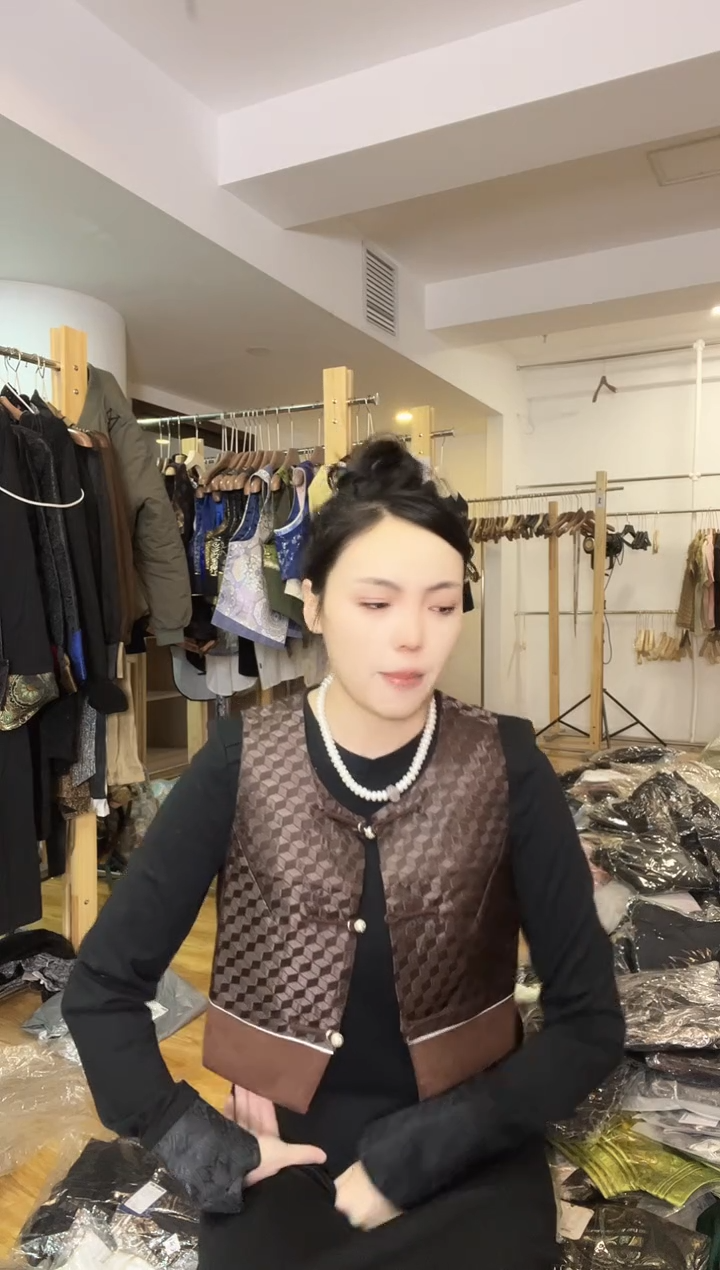 3XL码    135-145斤  马甲