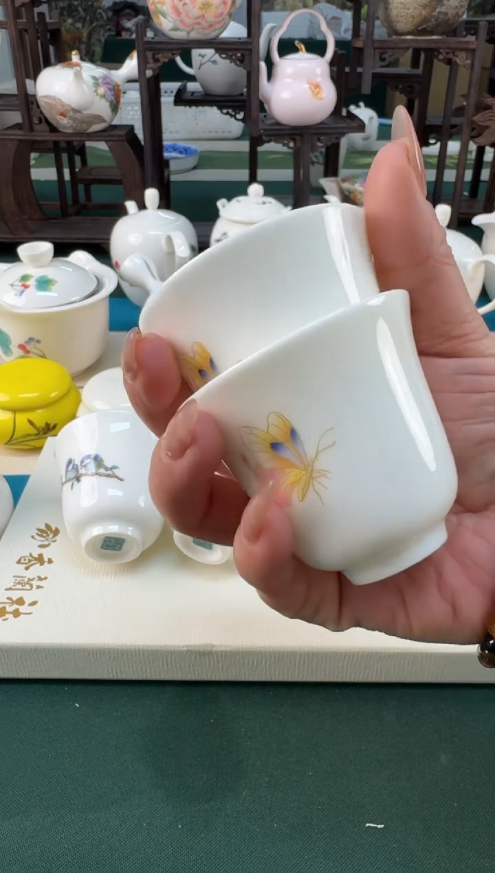 【闪购商品】瓷器 ······.......