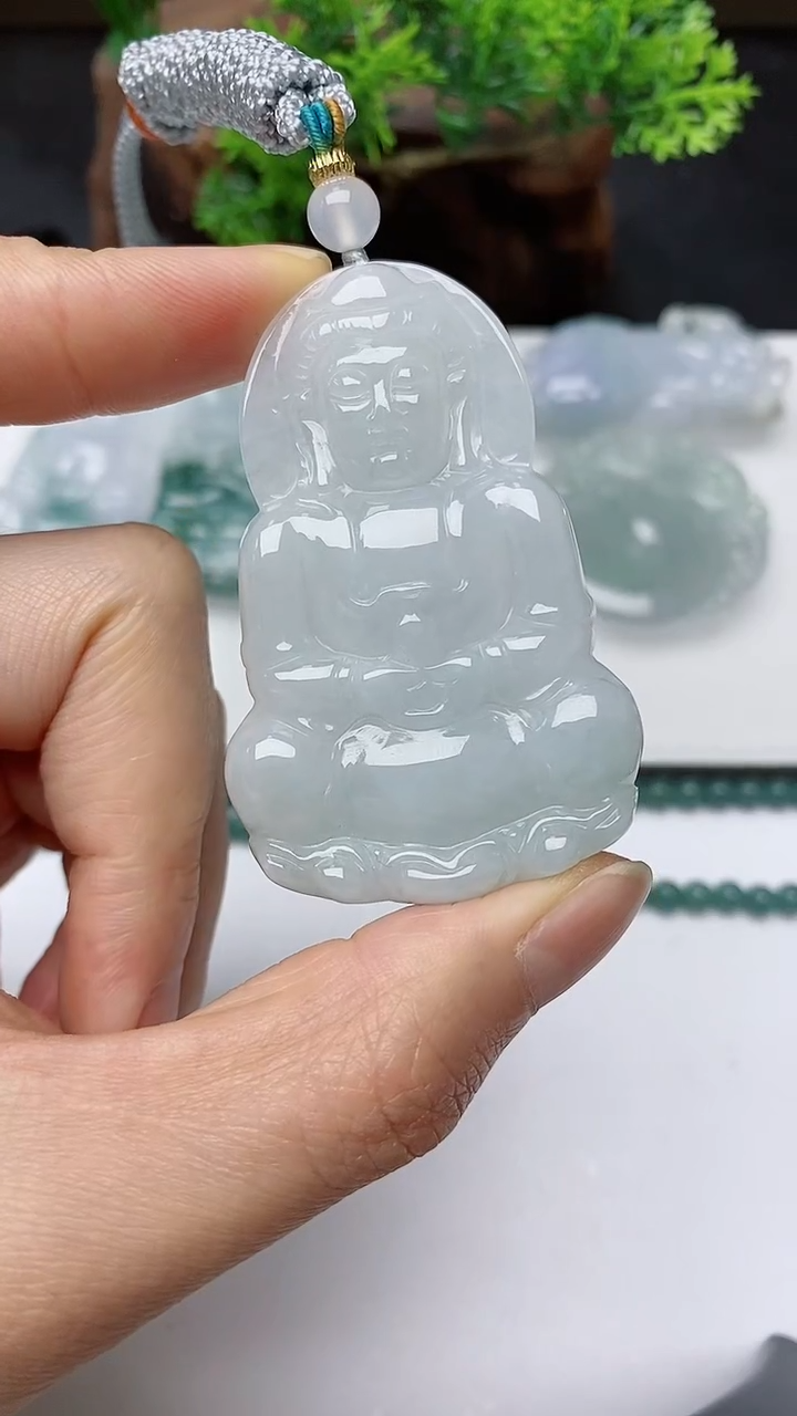 【闪购商品】翡翠颈饰未镶嵌        
