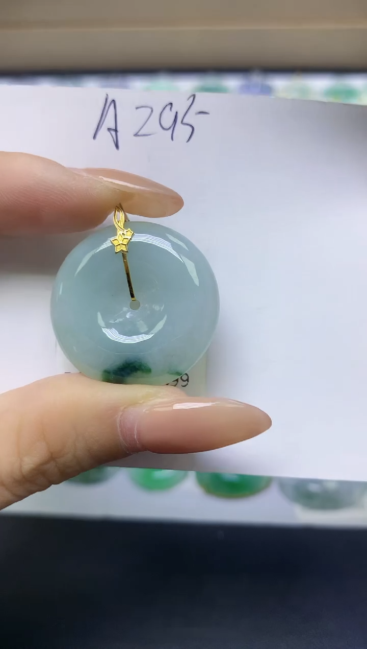 颈饰18K金镶嵌翡翠天然缅甸A货翡翠百元以上9元证书费自理