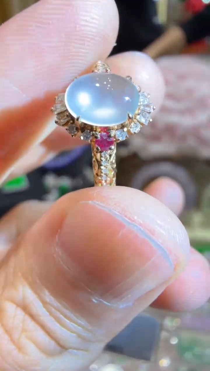 18K金镶嵌戒指翡翠多样性团购发一件