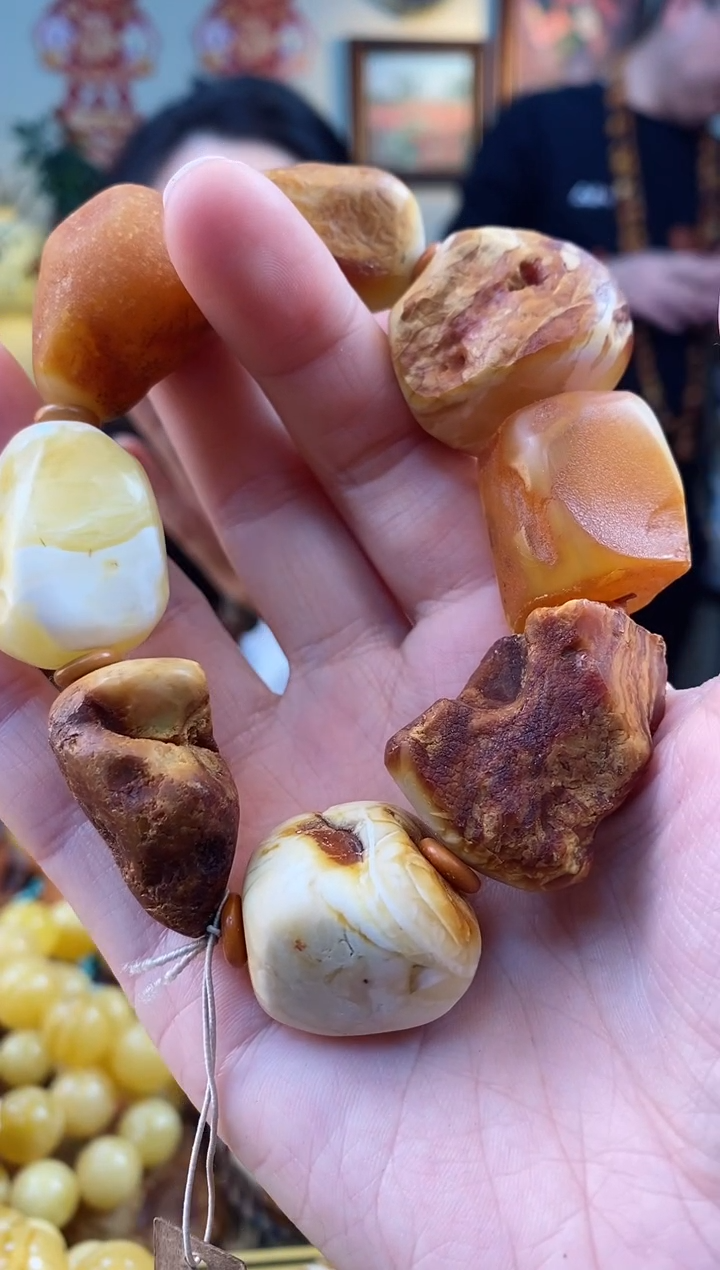 【闪购商品】琥珀手串未镶嵌手串