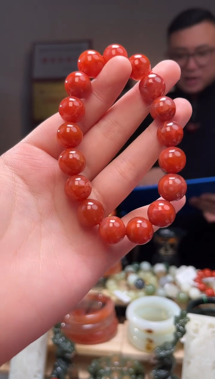 颈饰未镶嵌南红玛瑙手串12+
