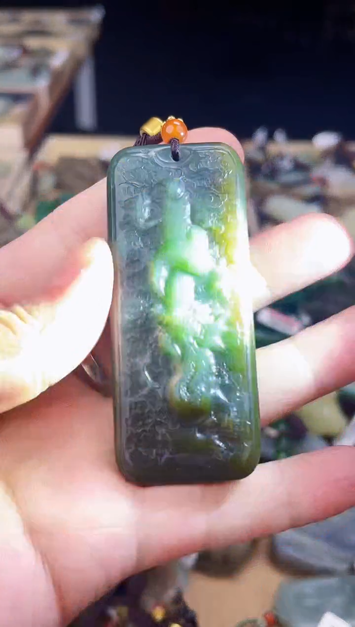 颈饰未镶嵌和田玉1