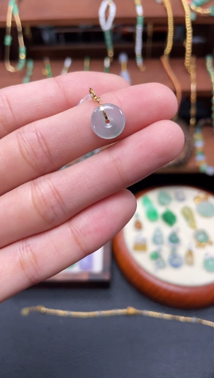 【闪购商品】翡翠吊坠(不含链)18K金镶嵌一个  JK317