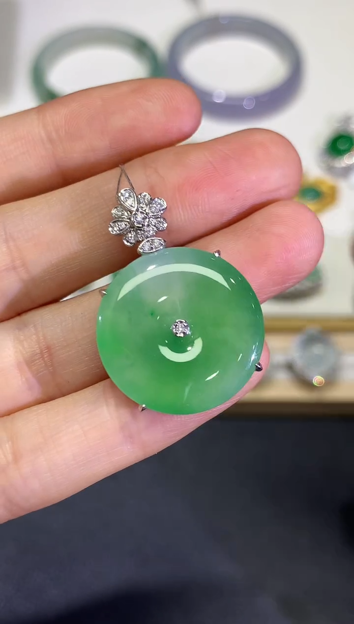 【闪购商品】翡翠颈饰18K金镶嵌团购80