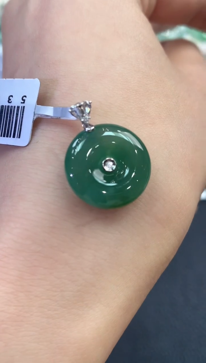 【闪购商品】翡翠吊坠(不含链)18K金镶嵌B49     